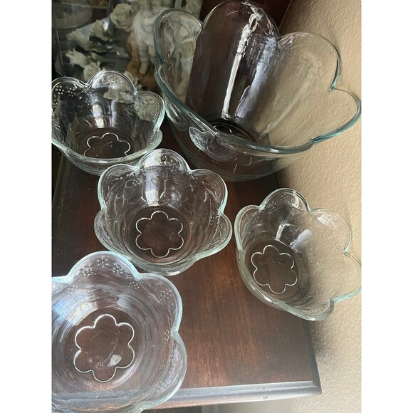 Set of Vintage Pfaltzgraff Clear Glass Salad/Fruit Bowls - Picture 10 of 10